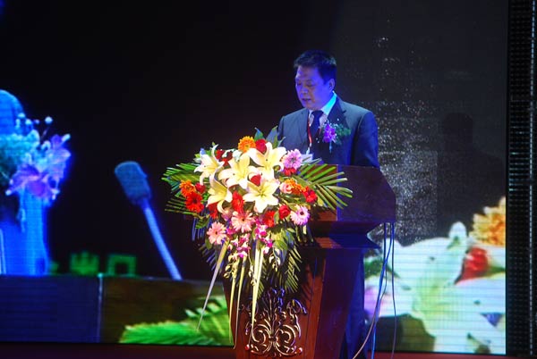 說明: http://www.s9970.cn/UploadFile/images/news/2011/zhengzhoufengongsizongjingl.jpg