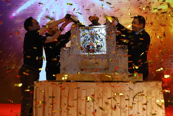 說明: http://www.s9970.cn/UploadFile/images/news/2011/zhengzhou-jinyaoshifuwuqido.jpg